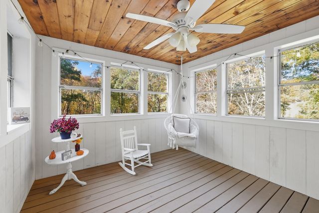 20 Pierce Rd, Sutton, MA 01590