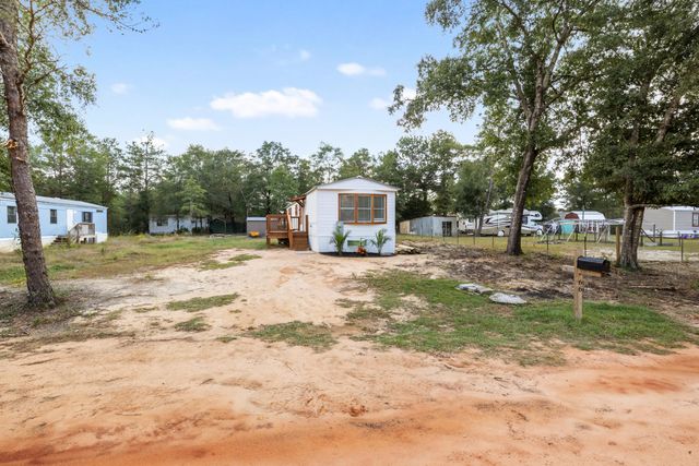 66 E Orange Blossom Avenue, Defuniak Springs, FL 32433