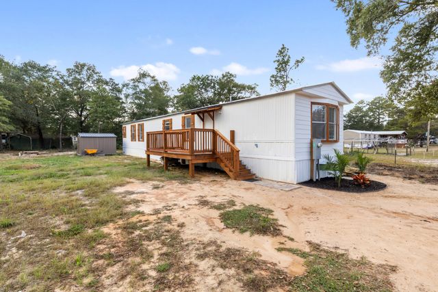 66 E Orange Blossom Avenue, Defuniak Springs, FL 32433