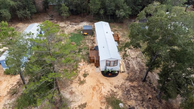 66 E Orange Blossom Avenue, Defuniak Springs, FL 32433