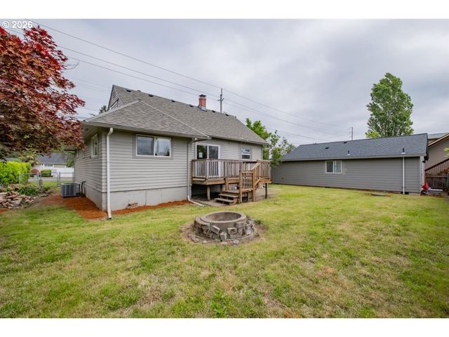 3392 Sunnyview Rd Ne, Salem, OR 97301