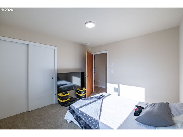 3392 Sunnyview Rd Ne, Salem, OR 97301