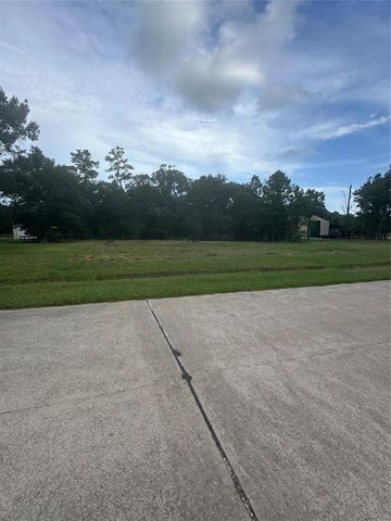 7311 Bayou Timbers Drive, Alvin, TX 77511