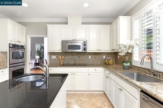 5408 Oakstone Ct, Concord, CA 94521