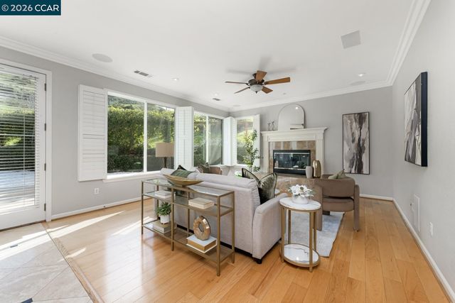 5408 Oakstone Ct, Concord, CA 94521