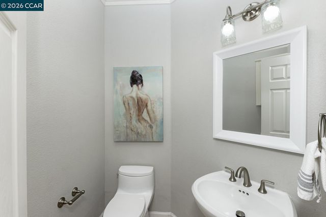 5408 Oakstone Ct, Concord, CA 94521