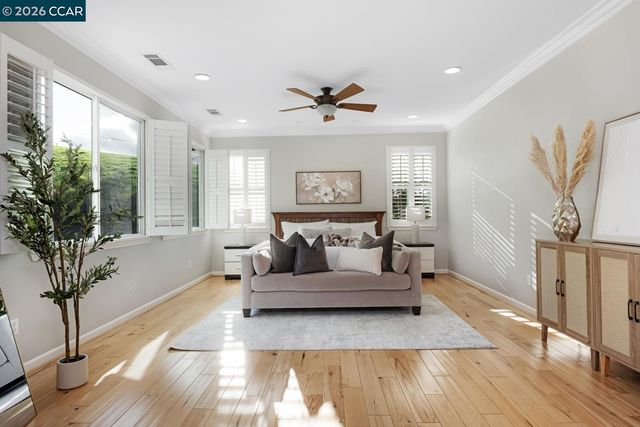 5408 Oakstone Ct, Concord, CA 94521