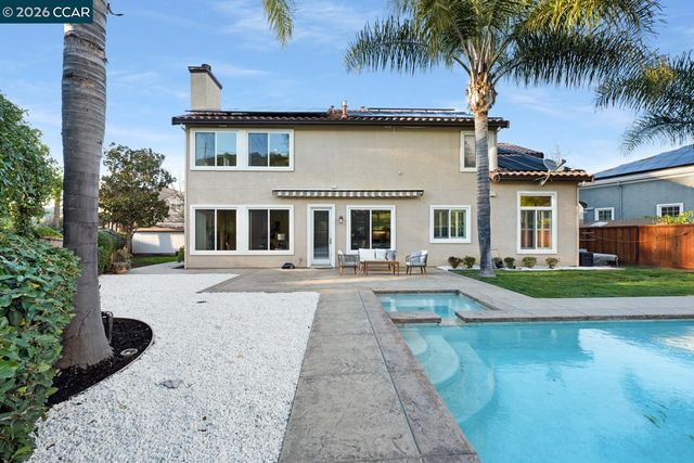 5408 Oakstone Ct, Concord, CA 94521