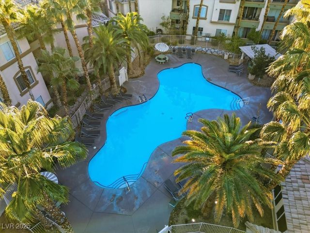 7147 South Durango Drive 111, Las Vegas, NV 89113