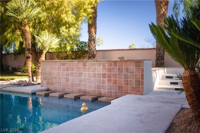 2212 Point Rock Lane, Las Vegas, NV 89134