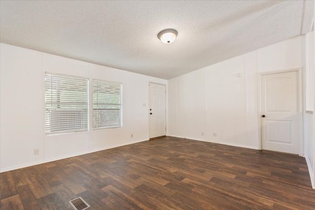 2504 Prause Road, China Spring, TX 76633