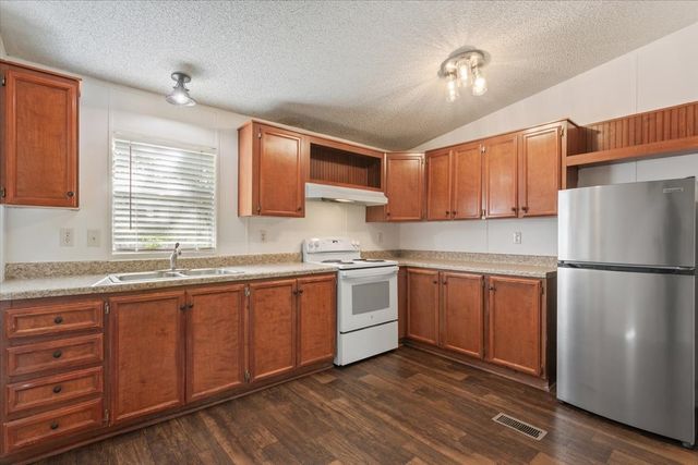 2504 Prause Road, China Spring, TX 76633