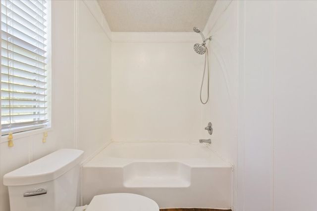 2504 Prause Road, China Spring, TX 76633