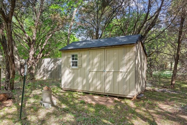 2504 Prause Road, China Spring, TX 76633
