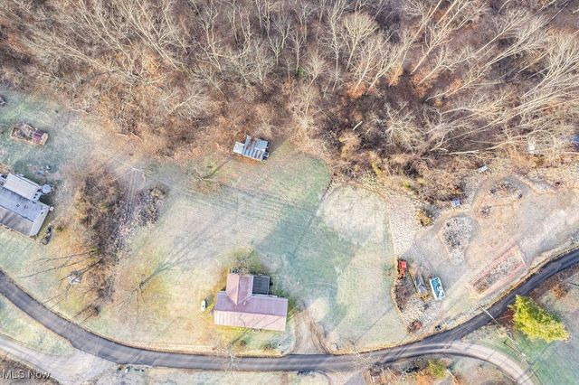 609 Tallyho Road, Parkersburg, WV 26104