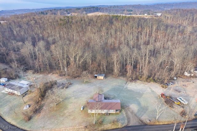 609 Tallyho Road, Parkersburg, WV 26104