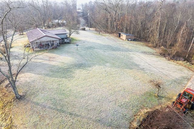 609 Tallyho Road, Parkersburg, WV 26104