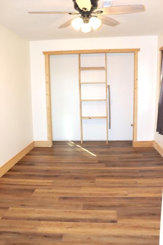 1312 S Diggins Main Street, Seymour, MO 65746