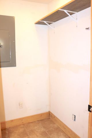 1312 S Diggins Main Street, Seymour, MO 65746