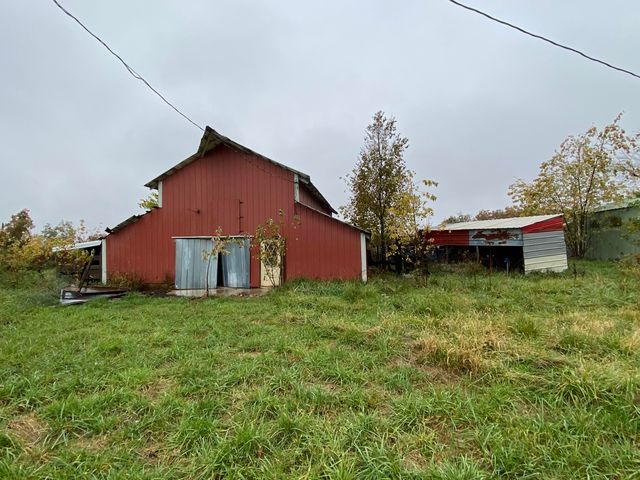 1312 S Diggins Main Street, Seymour, MO 65746