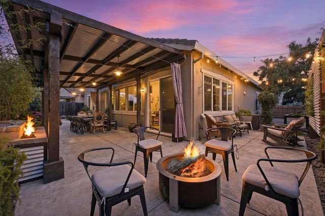 2210 Omega Dr, Lincoln, CA 95648