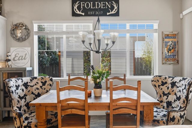 2210 Omega Dr, Lincoln, CA 95648