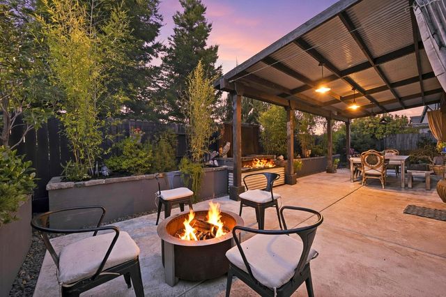 2210 Omega Dr, Lincoln, CA 95648