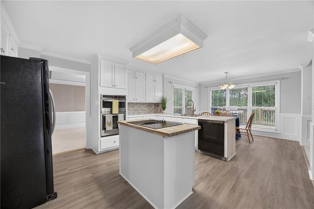 2405 Aveberry Court SE, Conyers, GA 30013
