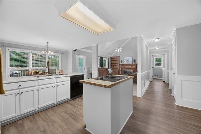 2405 Aveberry Court SE, Conyers, GA 30013