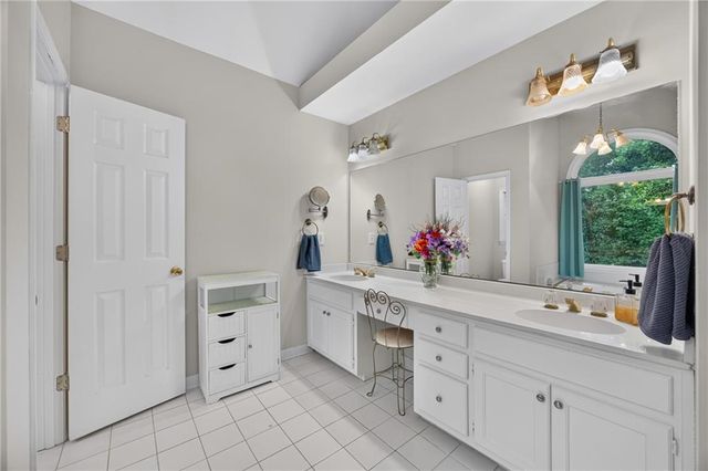 2405 Aveberry Court SE, Conyers, GA 30013