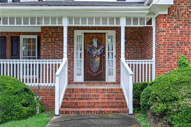 2405 Aveberry Court SE, Conyers, GA 30013