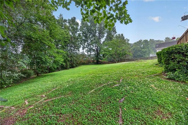 2405 Aveberry Court SE, Conyers, GA 30013