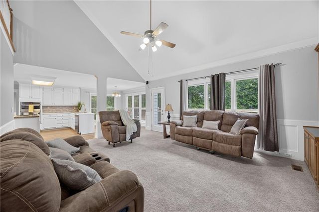 2405 Aveberry Court SE, Conyers, GA 30013