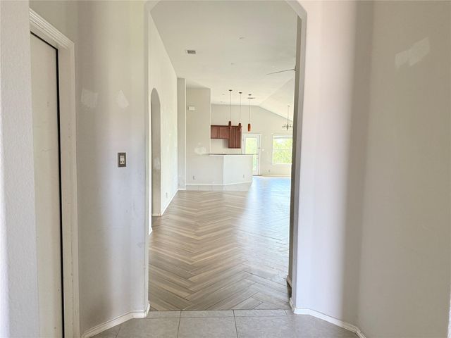 406 Dragon Ridge RD, Buda, TX 78610