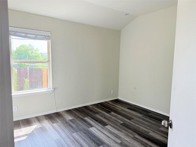 406 Dragon Ridge RD, Buda, TX 78610