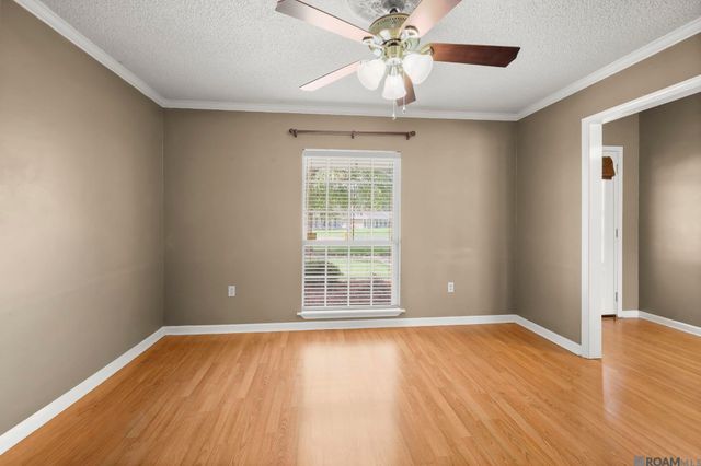 5211 Fort Gregg Dr, Baton Rouge, LA 70817