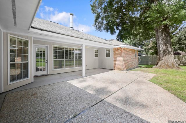 5211 Fort Gregg Dr, Baton Rouge, LA 70817