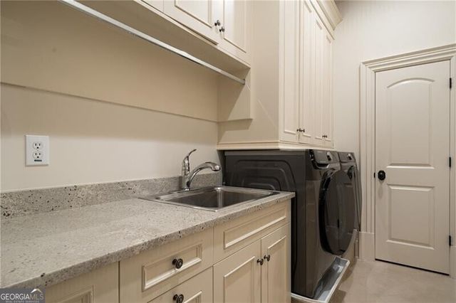 4136 N Stratford Road NE, Atlanta, GA 30342