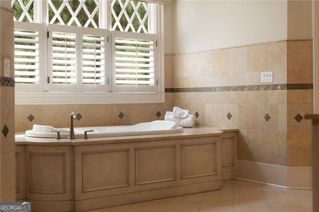 4136 N Stratford Road NE, Atlanta, GA 30342