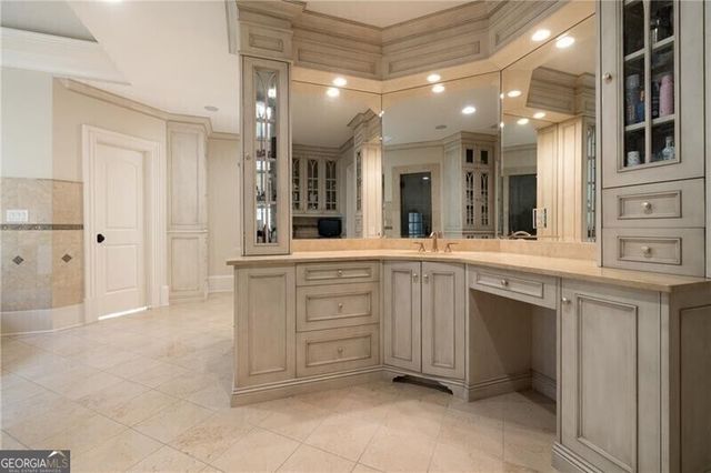 4136 N Stratford Road NE, Atlanta, GA 30342