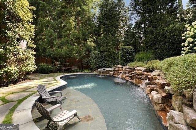 4136 N Stratford Road NE, Atlanta, GA 30342