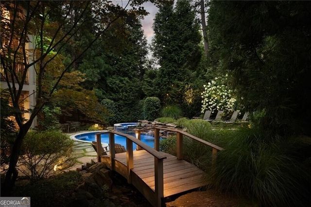 4136 N Stratford Road NE, Atlanta, GA 30342