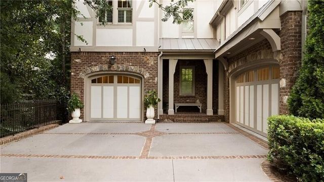 4136 N Stratford Road NE, Atlanta, GA 30342