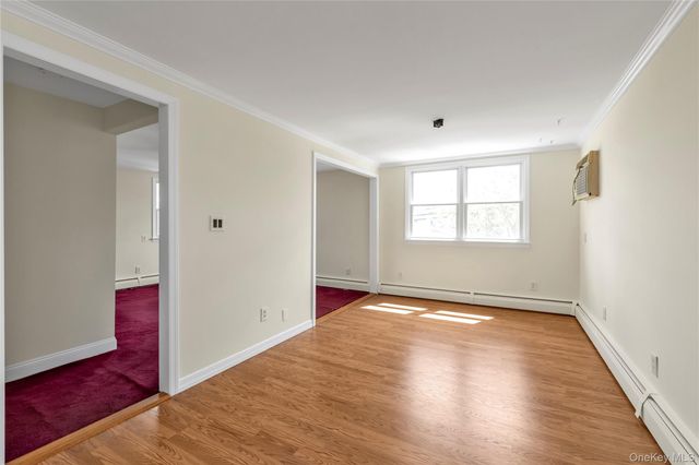 115 Broadmoor Lane, Westbury, NY 11590