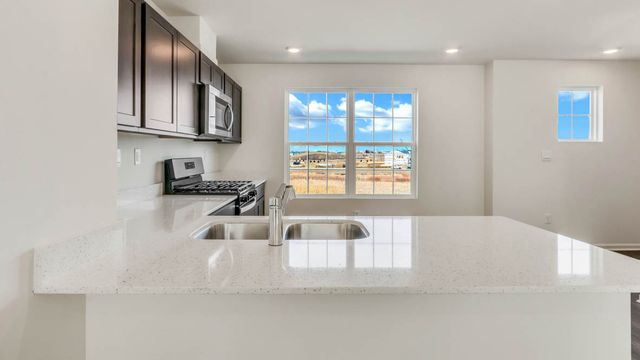 378 Summit Circle, Lombard, IL 60148