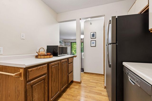 4151 Boone Avenue N 106, New Hope, MN 55427
