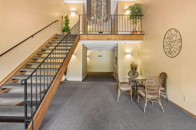 4151 Boone Avenue N 106, New Hope, MN 55427