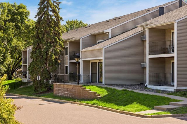 4151 Boone Avenue N 106, New Hope, MN 55427