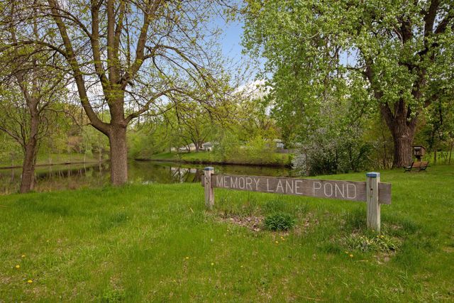 4151 Boone Avenue N 106, New Hope, MN 55427
