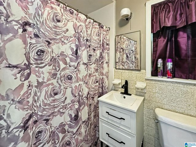 1006 2ND AVENUE N, Clanton, AL 35045